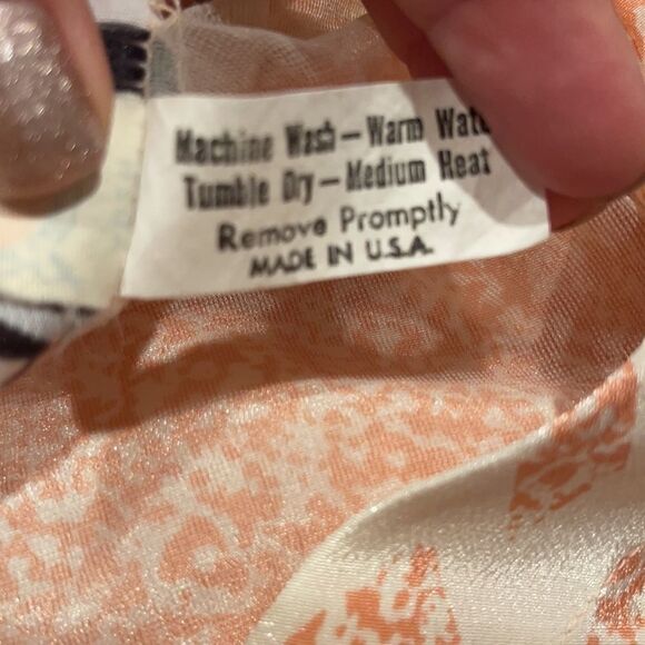 Vintage 80’s pink geometric layered blouson blouse - Picture 6 of 15